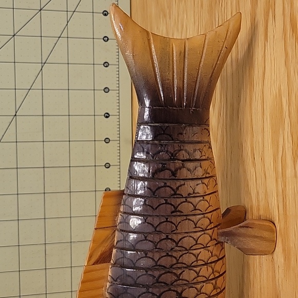 Wood Carved Fish - Picture 4 of 7